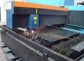 激光機